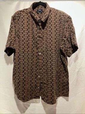 Brown Patterned Short-Sleeve Button-Up Shirt